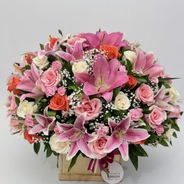 Rosas y lirios con ternura